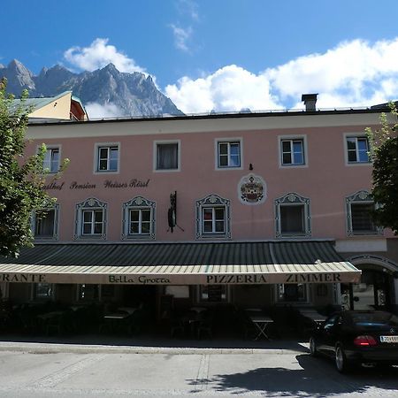 Weisses Roessl Werfen Hotel Bagian luar foto