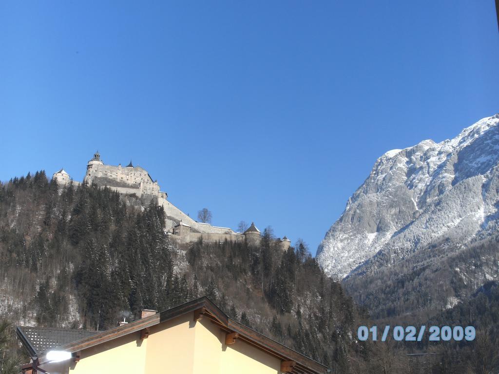 Weisses Roessl Werfen Hotel Bagian luar foto
