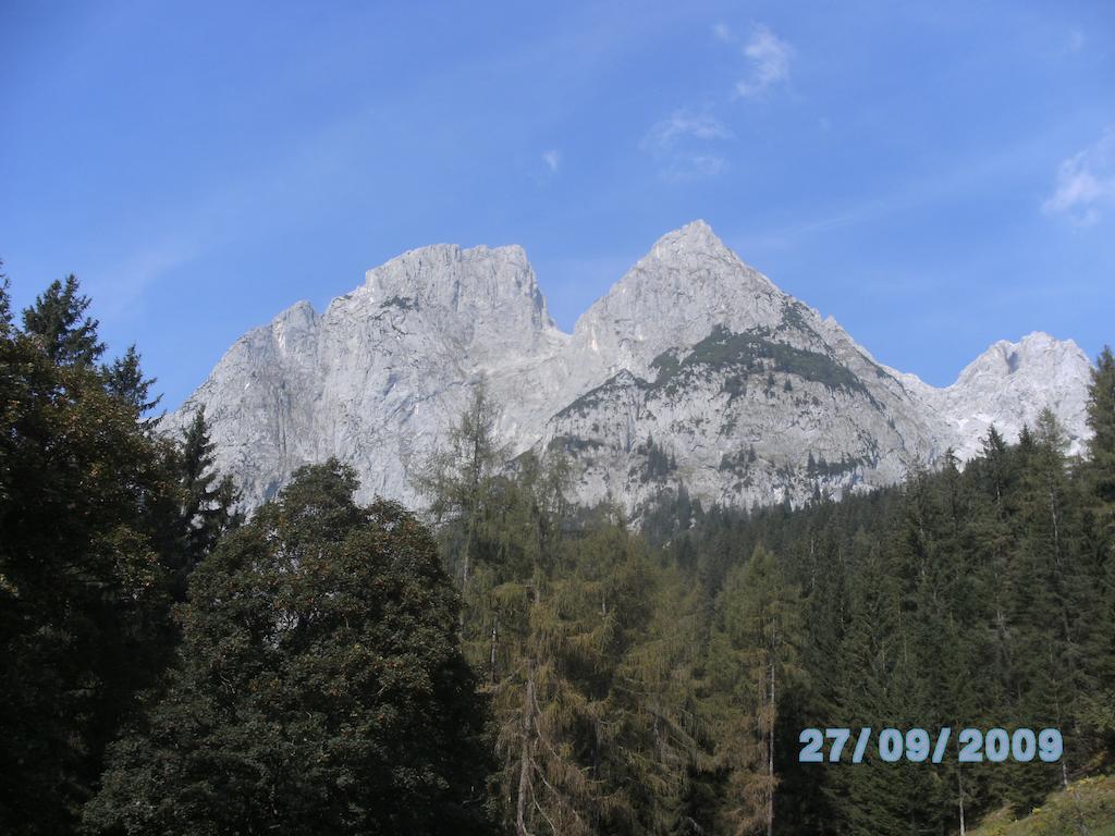 Weisses Roessl Werfen Hotel Bagian luar foto